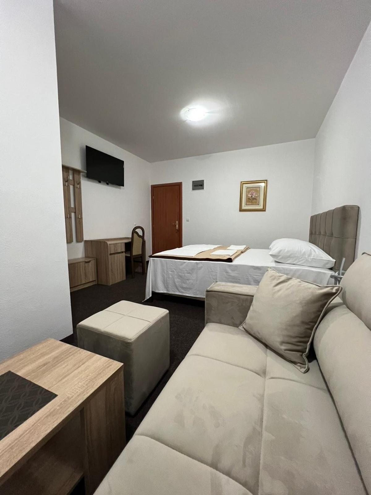 Motel Aura Mostar Exterior photo