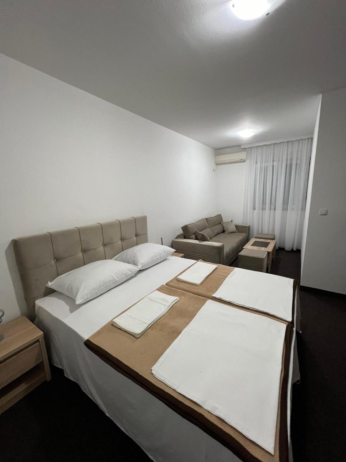 Motel Aura Mostar Exterior photo