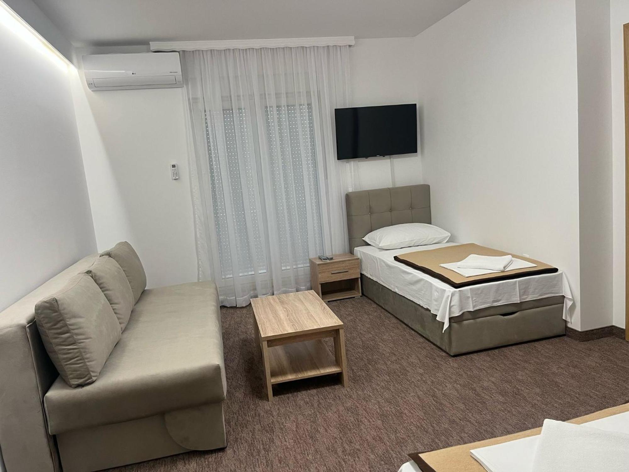 Motel Aura Mostar Exterior photo
